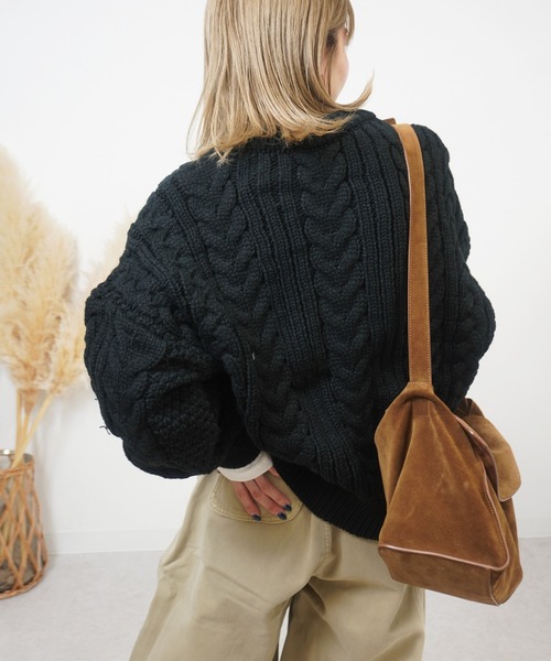gossara（ゴサラ）の「ケーブルクルーニット（ニット/セーター・レディース・ブラウン/アイボリー/ブラック・FREE）」の9枚目の写真