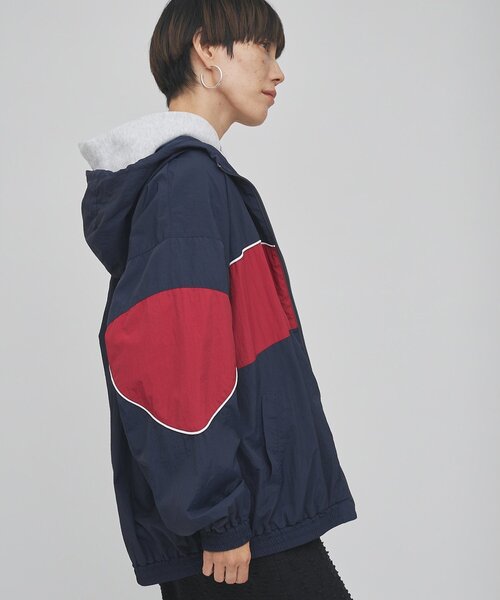 UMBRO(アンブロ)の「【umbro×Whim Gazette】 フーディーブルゾン(ブルゾン・レディース・アイボリー/ネイビー・FREE)」の18枚目の写真