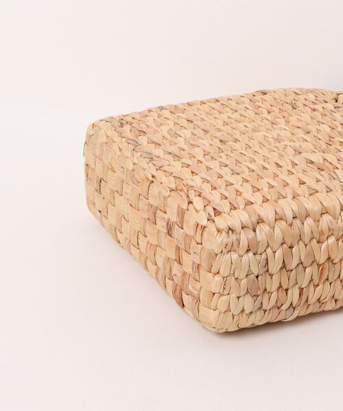 LILA&FLEUR(リラアンドフルール)の「Water Hyacints Basket/ M(かごバッグ・レディース・ナチュラル・MEDIUM)」の4枚目の写真