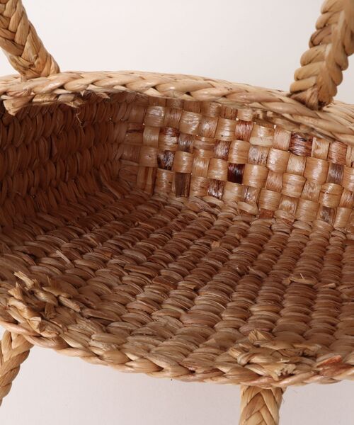 LILA&FLEUR(リラアンドフルール)の「Water Hyacints Basket/ M(かごバッグ・レディース・ナチュラル・MEDIUM)」の5枚目の写真