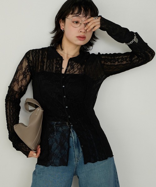 Cherir Mignon(シェリルミニョン)の「【Cherir Mignon】レースパッチワークポロカーディガン(シャツ/ブラウス・レディース・アイボリー/ブラック・FREE)」の3枚目の写真