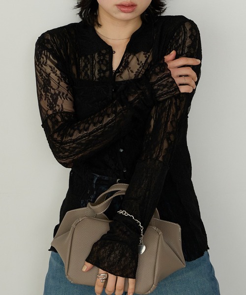 Cherir Mignon(シェリルミニョン)の「【Cherir Mignon】レースパッチワークポロカーディガン(シャツ/ブラウス・レディース・アイボリー/ブラック・FREE)」の4枚目の写真