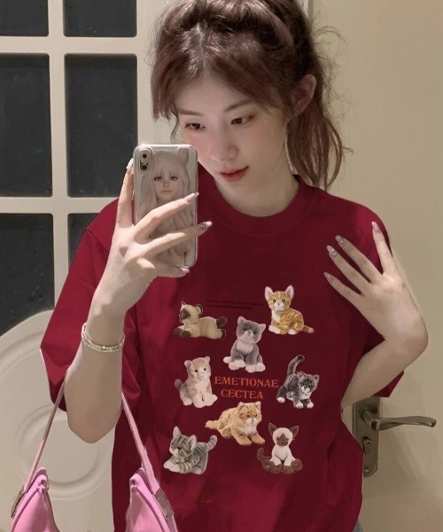 SHEPP(シープ)の「【26年春夏新作・6色展開】ぬいぐるみキャットプリント半袖ロンT(Tシャツ/カットソー・レディース・ホワイト/ブラウン/レッド/ブラック/アイボリー/グレー・M/L)」の6枚目の写真