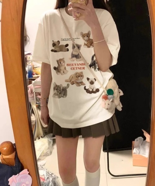 SHEPP(シープ)の「【26年春夏新作・6色展開】ぬいぐるみキャットプリント半袖ロンT(Tシャツ/カットソー・レディース・ホワイト/ブラウン/レッド/ブラック/アイボリー/グレー・M/L)」の8枚目の写真