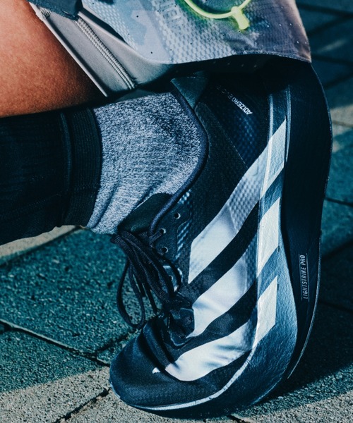 adidas(アディダス)の「ADIZERO EVO SL WOVEN JR4728(スニーカー・メンズ・ブラック・26.0cm/25.5cm/25.0cm/24.5cm/29.0cm/28.5cm/28.0cm/27.5cm/27.0cm/26.5cm)」の2枚目の写真
