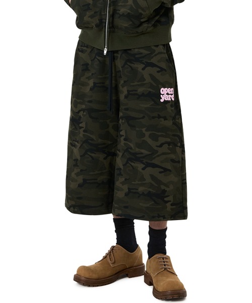 OY(オーワイ)の「『OY/オーワイ』Puffy Logo Sweat Shorts/パフロゴスウェットショートパンツ(スウェットパンツ・メンズ・カモフラージュ・L/M)」の1枚目の写真