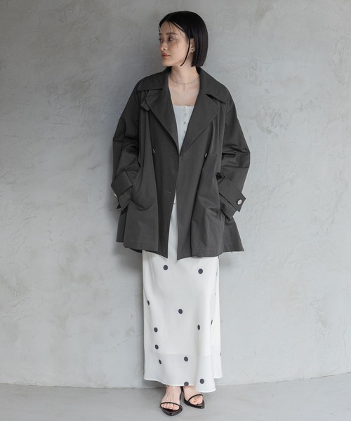 A part by(アパートバイ)の「【Sサイス展開】キンボタンミディトレンチ(トレンチコート・レディース・チャコールグレー/ベージュ/ネイビー・SMALL/MEDIUM)」の10枚目の写真