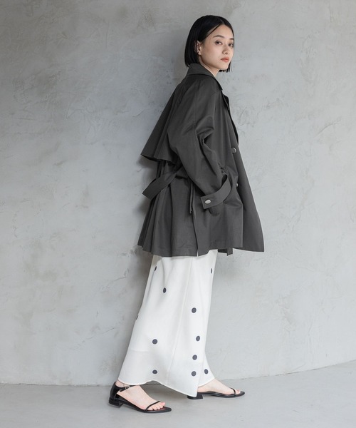 A part by(アパートバイ)の「【Sサイス展開】キンボタンミディトレンチ(トレンチコート・レディース・チャコールグレー/ベージュ/ネイビー・SMALL/MEDIUM)」の11枚目の写真