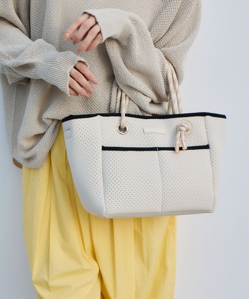 BARNYARDSTORM（バンヤードストーム）の「BARNYARDSTORM / パンチングトート2【『ネルソンさん』YouTubeご紹介アイテム】（トートバッグ・レディース・セージグリーン/ピンク/ブラック/ライトグレー/ホワイト系その他/モカ・FREE）」の2枚目の写真