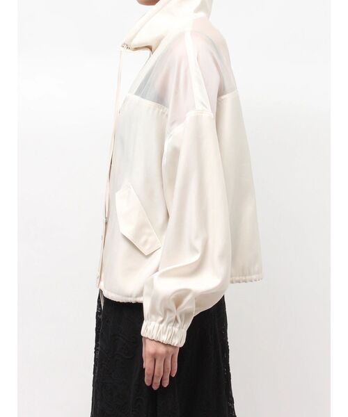 LAGUNAMOON(ラグナムーン)の「コントラストハイネックブルゾン(ブルゾン・レディース・ライトブルー/ホワイト・FREE)」の12枚目の写真