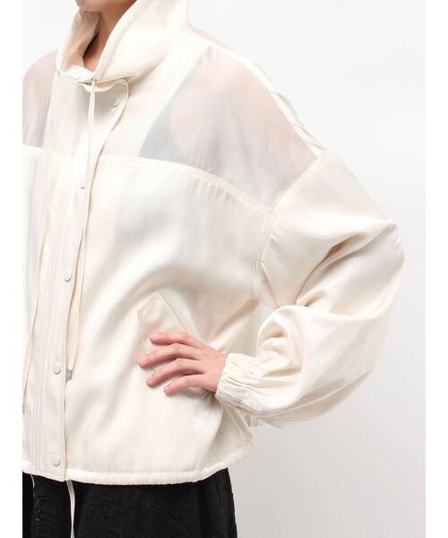 LAGUNAMOON(ラグナムーン)の「コントラストハイネックブルゾン(ブルゾン・レディース・ライトブルー/ホワイト・FREE)」の15枚目の写真