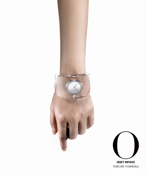 ISSEY MIYAKE(イッセイミヤケ)の「Web限定 ISSEY MIYAKE O NYAS001 Bold clear(アナログ腕時計・レディース・ホワイト・FREE)」の1枚目の写真