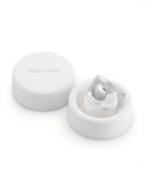 ISSEY MIYAKE(イッセイミヤケ)の「Web限定 ISSEY MIYAKE O NYAS001 Bold clear(アナログ腕時計・レディース・ホワイト・FREE)」の9枚目の写真