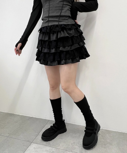 PHILLY(フィリー)の「レースコンビフリルミニスカート(スカート・レディース・アイボリー/ブラック・FREE)」の3枚目の写真