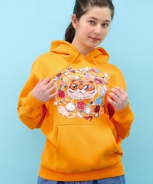 KawaeKayo（カワエカヨ）の「パーカー トラと真珠（パーカー）」