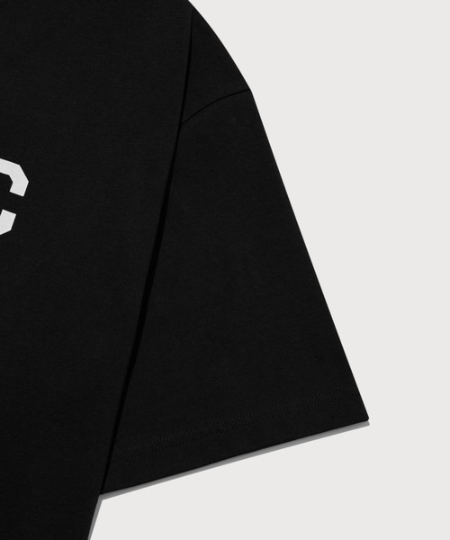 COVERNAT（カバーナット）の「COOL COTTON C LOGO T-SHIRT（Tシャツ/カットソー・メンズ・チャコールグレー/ブルー系その他/エメラルド/ブラック/ホワイト/キナリ・X-SMALL/SMALL/MEDIUM/LARGE/X-LARGE/XX-LARGE）」の8枚目の写真
