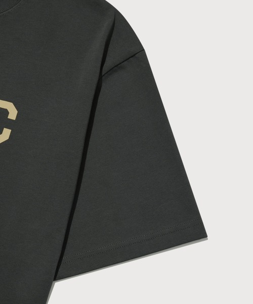 COVERNAT（カバーナット）の「COOL COTTON C LOGO T-SHIRT（Tシャツ/カットソー・メンズ・チャコールグレー/ブルー系その他/エメラルド/ブラック/ホワイト/キナリ・X-SMALL/SMALL/MEDIUM/LARGE/X-LARGE/XX-LARGE）」の15枚目の写真