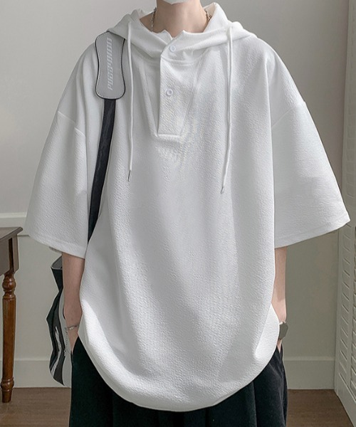 link lot(リンクロット)の「ルーズシルエット ヘンリーネック半袖プルオーバーパーカー(Tシャツ/カットソー・メンズ・ホワイト/ブラック・L/M)」の5枚目の写真