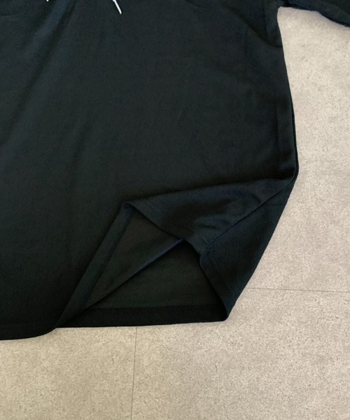 link lot(リンクロット)の「ルーズシルエット ヘンリーネック半袖プルオーバーパーカー(Tシャツ/カットソー・メンズ・ホワイト/ブラック・L/M)」の9枚目の写真
