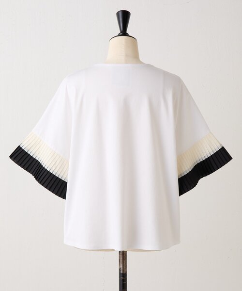 BEARDSLEY（ビアズリー）の「プリーツソデカットソー（Tシャツ/カットソー・レディース・ホワイト/ブラック・FREE）」の8枚目の写真