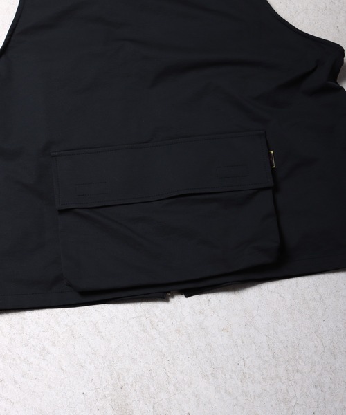 ROTAR(ローター)の「2way Stretch Utility Vest(ベスト・メンズ・ブラック/グレー・MEDIUM/LARGE/X-LARGE)」の22枚目の写真
