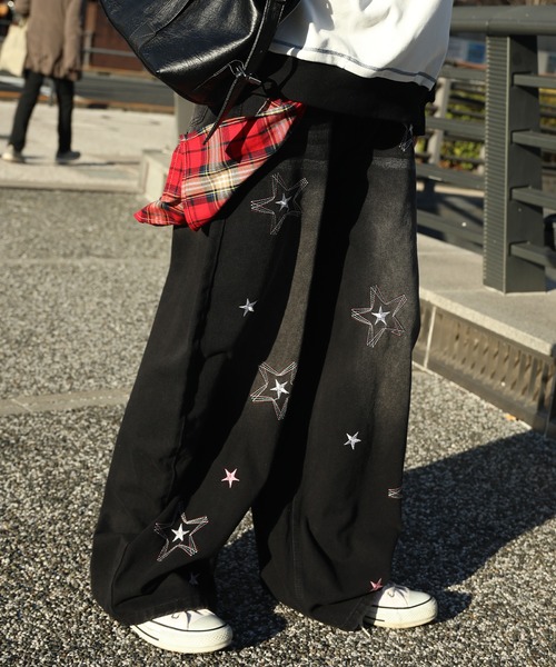 HOOK（フック）の「HOOK -select- 　スター刺繍デザイン ワイドデニムパンツ（デニムパンツ・メンズ・ブラック/ブルー・L/XL/M）」の5枚目の写真