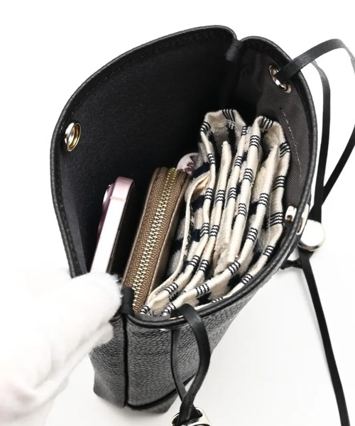 blancle(ブランクレ)の「blancle S.LEA B5 SHOULDER(ショルダーバッグ・レディース・ブラック/ベージュ系その他・FREE)」の8枚目の写真