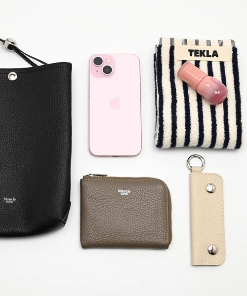 blancle(ブランクレ)の「blancle S.LEA B5 SHOULDER(ショルダーバッグ・レディース・ブラック/ベージュ系その他・FREE)」の7枚目の写真