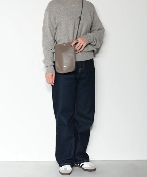 blancle(ブランクレ)の「blancle S.LEA B5 SHOULDER(ショルダーバッグ・レディース・ブラック/ベージュ系その他・FREE)」の6枚目の写真