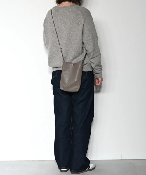 blancle(ブランクレ)の「blancle S.LEA B5 SHOULDER(ショルダーバッグ・レディース・ブラック/ベージュ系その他・FREE)」の5枚目の写真