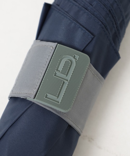 FUNALIVE（ファンアライブ）の「LINEDROPS LINEDROPS 形状記憶　折りたたみ雨傘　58（折りたたみ傘・レディース・ブラック/ネイビー・58cm）」の5枚目の写真