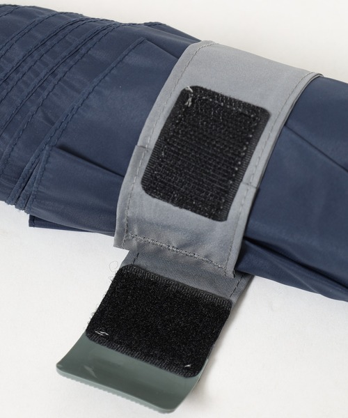 FUNALIVE（ファンアライブ）の「LINEDROPS LINEDROPS 形状記憶　折りたたみ雨傘　58（折りたたみ傘・レディース・ブラック/ネイビー・58cm）」の6枚目の写真