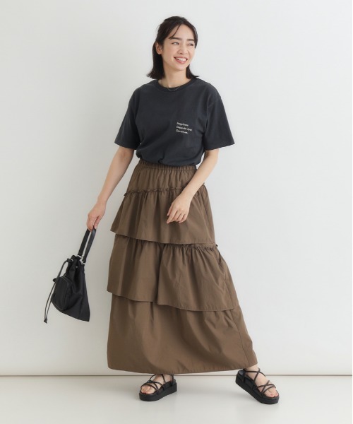 Right-on（ライトオン）の「HONEYSUCKLE ROSE(ハニーサックルローズ)ティアードフリルスカート（スカート・レディース・ブラック/ブラウン・L/M）」の11枚目の写真