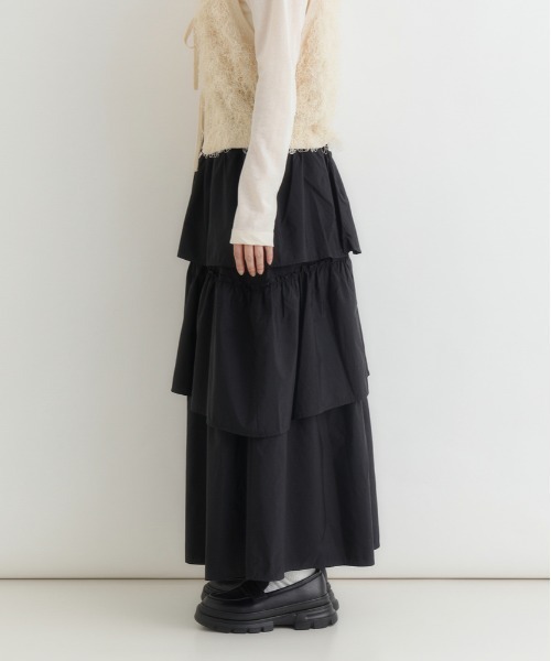 Right-on（ライトオン）の「HONEYSUCKLE ROSE(ハニーサックルローズ)ティアードフリルスカート（スカート・レディース・ブラック/ブラウン・L/M）」の4枚目の写真