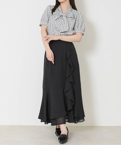 MISCH MASCH（ミッシュマッシュ）の「2026春夏新作 ラッフルティアード裾シアースカート（スカート・レディース・ブラック×ホワイト/ブラック/グリーン・M/S）」の7枚目の写真
