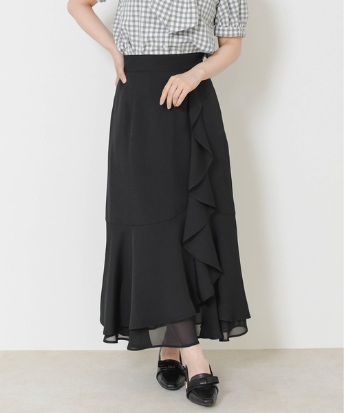 MISCH MASCH（ミッシュマッシュ）の「2026春夏新作 ラッフルティアード裾シアースカート（スカート・レディース・ブラック×ホワイト/ブラック/グリーン・M/S）」の8枚目の写真