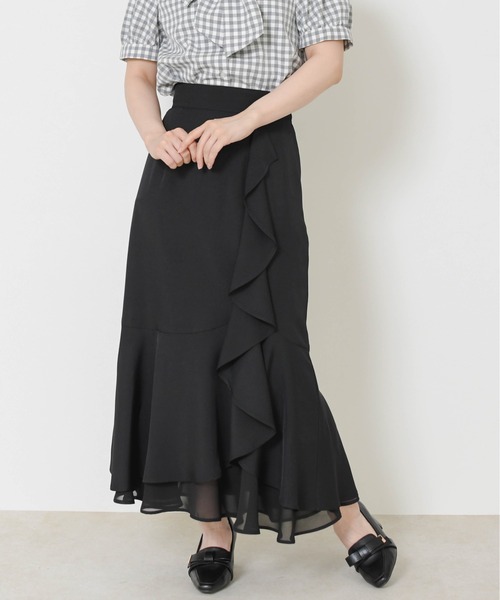 MISCH MASCH（ミッシュマッシュ）の「2026春夏新作 ラッフルティアード裾シアースカート（スカート・レディース・ブラック×ホワイト/ブラック/グリーン・M/S）」の9枚目の写真