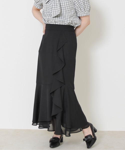 MISCH MASCH（ミッシュマッシュ）の「2026春夏新作 ラッフルティアード裾シアースカート（スカート・レディース・ブラック×ホワイト/ブラック/グリーン・M/S）」の11枚目の写真