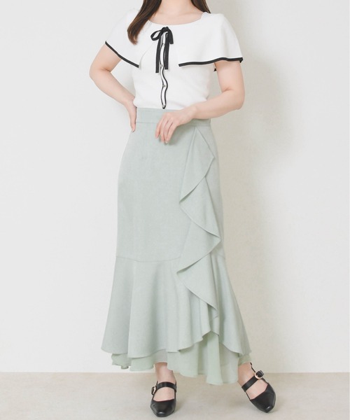 MISCH MASCH（ミッシュマッシュ）の「2026春夏新作 ラッフルティアード裾シアースカート（スカート・レディース・ブラック×ホワイト/ブラック/グリーン・M/S）」の21枚目の写真