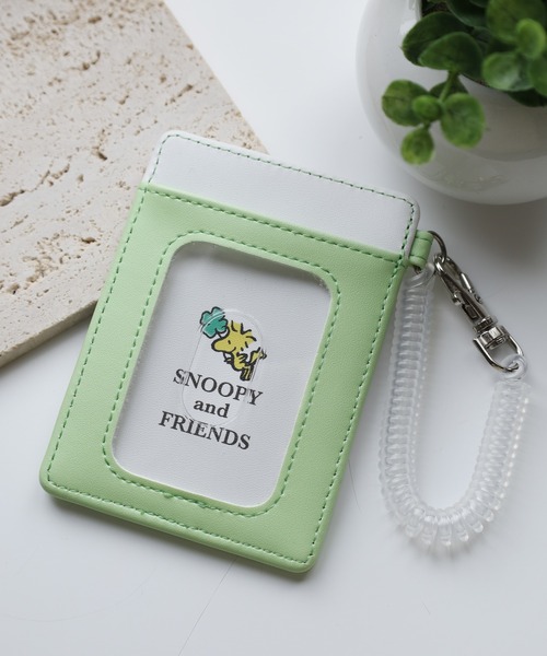 FUNALIVE（ファンアライブ）の「SNOOPY スヌーピー シングルパスケース 合皮（パスケース・レディース・グリーン・FREE）」の3枚目の写真