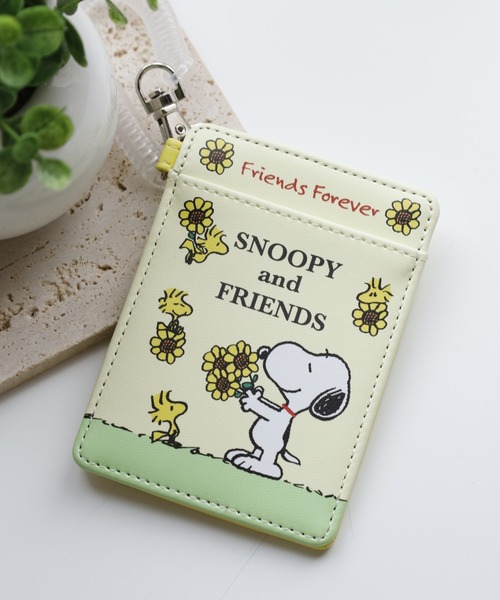 FUNALIVE（ファンアライブ）の「SNOOPY スヌーピー シングルパスケース 合皮（パスケース・レディース・グリーン・FREE）」の4枚目の写真