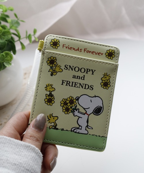 FUNALIVE（ファンアライブ）の「SNOOPY スヌーピー シングルパスケース 合皮（パスケース・レディース・グリーン・FREE）」の12枚目の写真