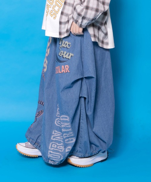 ScoLar(スカラー)の「161667:ベルトアジャスター付きバルーンデニムスカート(スカート・レディース・サックスブルー/カーキ/ブラック・M)」の20枚目の写真