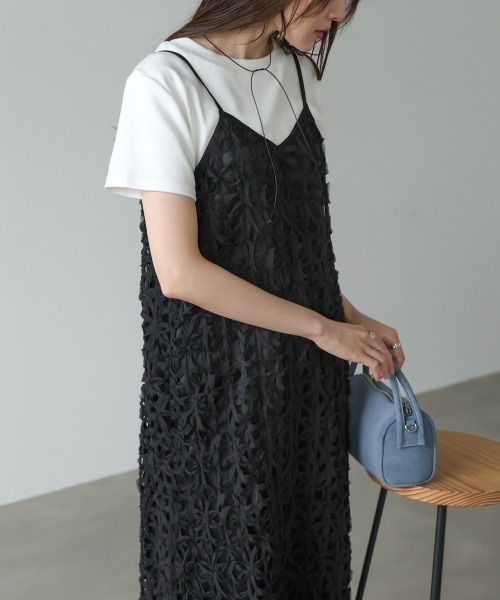 Bab(バブ)の「【サイズ展開あり】フラワーレースキャミワンピース(ワンピース・レディース・ブラック/アイボリー・M/S)」の19枚目の写真