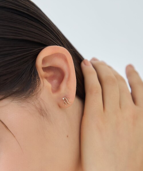 ete（エテ）の「[ゾディアック] K10YG ダイヤモンド ピアス /ふたご座（ピアス（片耳用）・レディース・イエローゴールド・FREE）」の5枚目の写真