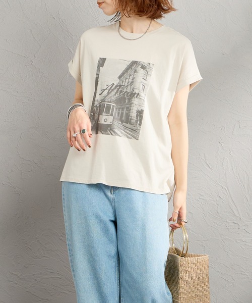 MICA&DEAL（マイカ＆ディール）の「[MICA&DEAL/マイカアンドディール] フレンチスリーブ フォトプリントTシャツ（Tシャツ/カットソー・レディース・ベージュ/ホワイト・F）」の21枚目の写真