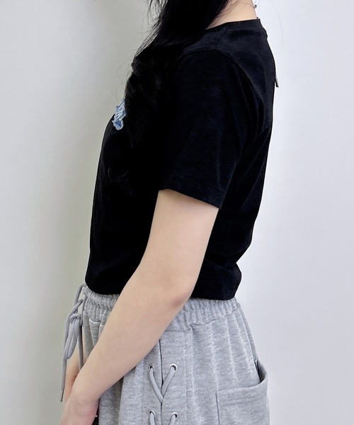 INGNI（イング）の「ムラ染めデニムロゴサイドギャザーTシャツ（Tシャツ/カットソー・レディース・オフホワイト/ブラック/カーキ・M）」の14枚目の写真
