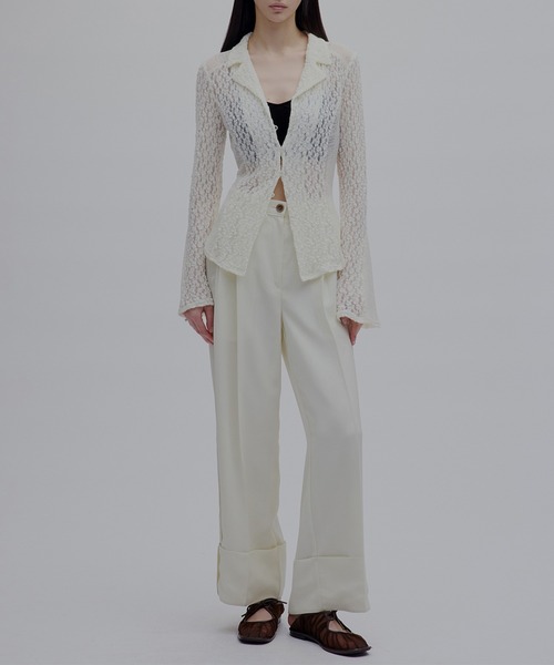 Ameri（アメリ）の「MEDI SHRUNK LACE OPEN COLLAR TOP（シャツ/ブラウス・レディース・スカイブルー/ブラック/アイボリー・FREE）」の6枚目の写真