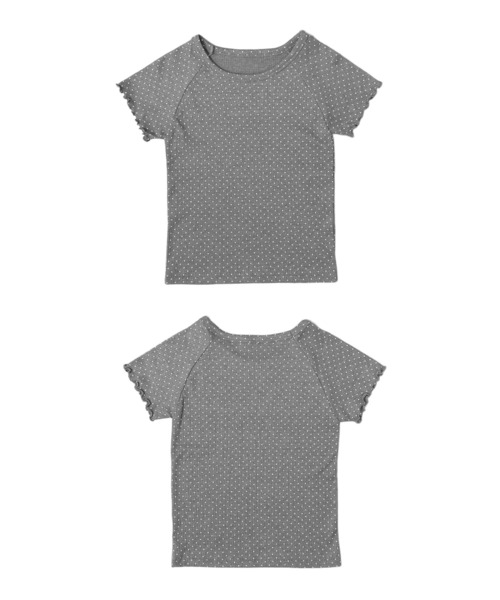 MATU:TA(マトゥータ)の「【着回し抜群!】タイニードットリブストレッチTシャツ / トップス 半袖 ドット柄 水玉 リブ素材 伸縮性 ラウンドネック ミドル丈 メロウ デイリーユース カジュアル プチプラ 海外ガール 3カラー ホワイト ブラック グレー(Tシャツ/カットソー・レディース・ホワイト/ブラック/グレー・FREE)」の6枚目の写真