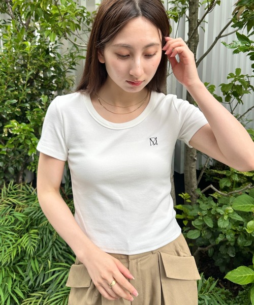 MYMOOD.(マイムード)の「【MYMOOD.オリジナル商品】胸元ワンポイント刺繍コンパクトTシャツ コンパクト刺繍Tee ミニTシャツ(Tシャツ/カットソー・レディース・ホワイト/ネイビー/ブラック・FREE)」の12枚目の写真